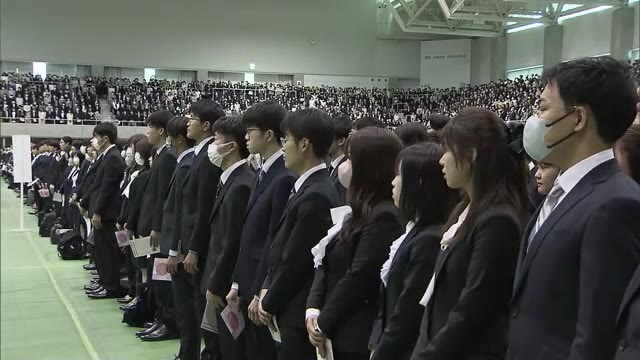 「華のある大学生活にしたい」新入生３５２１人が一堂に…岡山大学で５年ぶりに制限なしの入学式【岡山】