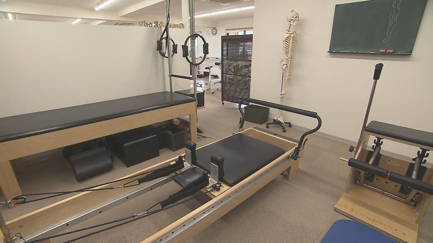 姿勢を改善するピラティススタジオの激痛トレーニングに大絶叫！！… Green & Body（金バク！2022年 2月25日OA）