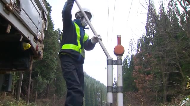 雪深い地域では安全の目印に…道幅や雪の深さの確認標識「スノーポール」の設置【岡山・真庭市】