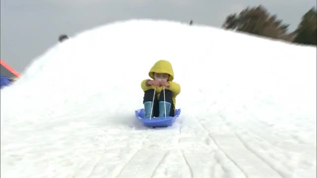 公園が銀世界に…子供たちの雪遊びスペースが雲辺寺山山頂公園にお目見え【香川・観音寺市】