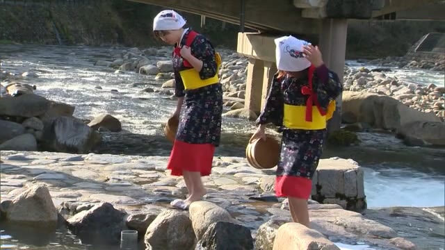 クマやオオカミを見張るため…奥津温泉に春到来・名物　足踏み洗濯始まる【岡山・鏡野町】