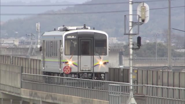 “井原鉄道“ 上半期乗客数過去２番目の少なさ　アート列車などで利用客増加を狙う【岡山】