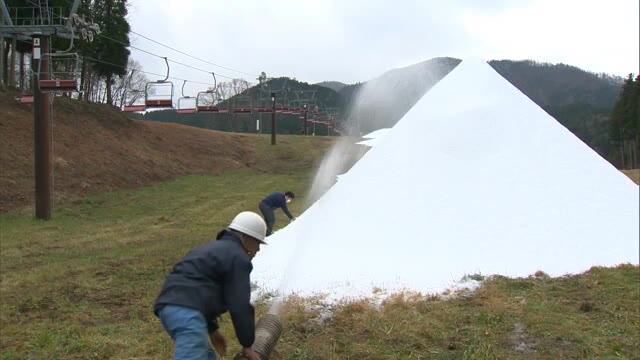 シーズン到来！今月１８日スキー場いぶきの里オープン　“氷の粒”で「ゲレンデ作り」【岡山・新見市】