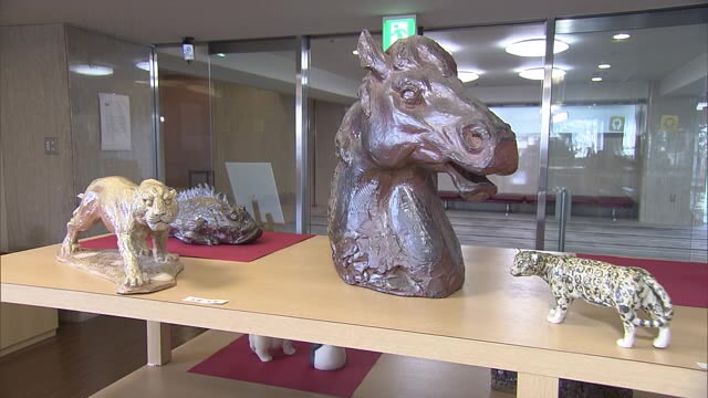 パンダの親子やトラなど５０点…８人の陶芸家の「陶彫会展」　備前焼作家の作品も【岡山・岡山市】