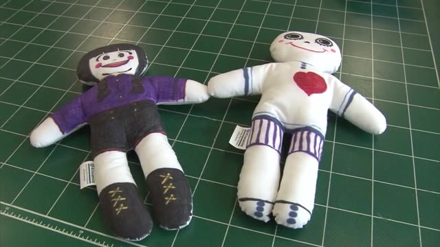医師が子供たちに病気の説明などに使う“キワニスドール”製作会【岡山・岡山市】