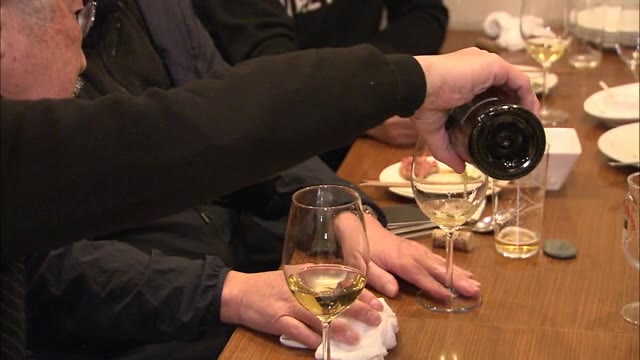 会食を楽しむ人でにぎわう…「まん延防止」解除初日の夜　高松の繁華街【香川・高松市】