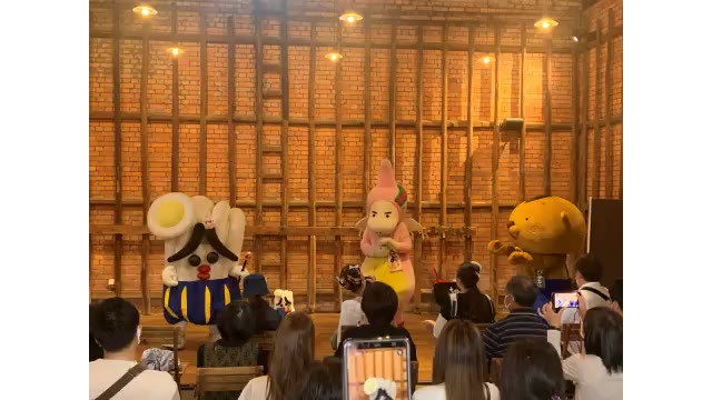 うどんの妖精♪「さぬどん」誕生日イベント　友人「みとよん」「ビバッチェくん」も駆け付ける【香川】