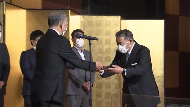 「岡山広告賞」贈呈式行われる　源吉兆庵ＨＤ「本社増築工事サイン工事」など２７作品　【岡山・岡山市】