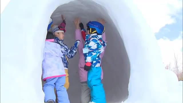 ゲレンデに“かまくら”と“雪像”お目見え　夜は花火も…「小さな小さな雪祭り」で楽しく雪遊び【岡山】