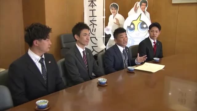 赤ちゃんのいる家庭に絵本を…福岡市の太陽光発電販売会社が子育て支援の寄付金を贈呈【岡山・岡山市】
