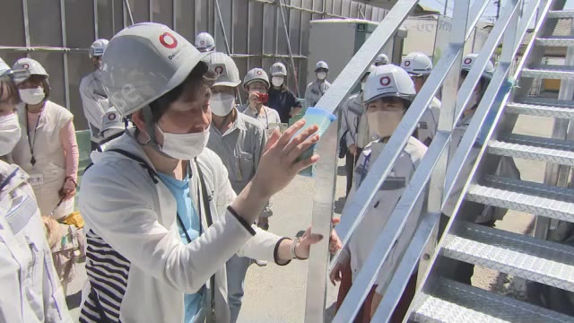 鉄骨や断熱材に触れて工程を知って頂こう…視覚障害者のための「建設現場見学会」【岡山・岡山市】