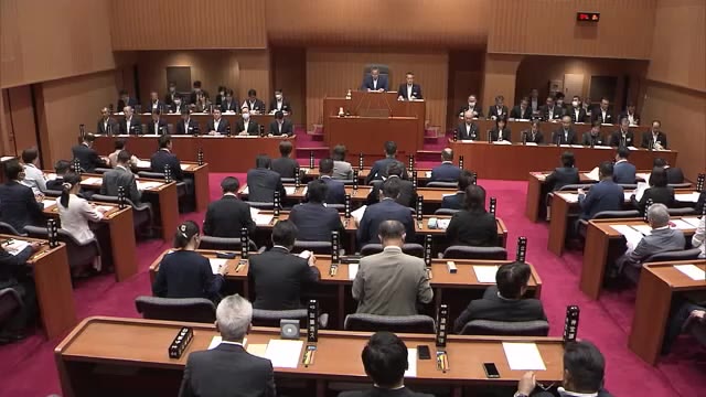大雨で傾いた川辺橋の仮設橋設計費用など約２３憶円の補正予算案可決　岡山県議会閉会【岡山】