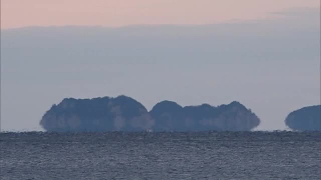 島や船が浮いたように見える…瀬戸内海で蜃気楼の一種「浮島現象」【香川・小豆島町】