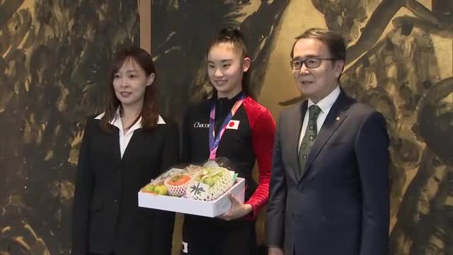 「努力してメンバーの座をつかみたい」ロス五輪出場決定の新体操日本代表・眞鍋凛選手が知事を表敬【香川】