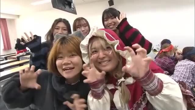 もうすぐ１０月３１日…津山市の美作大学でハロウィーン登校　着飾った学生かと思えば「職員です」【岡山】