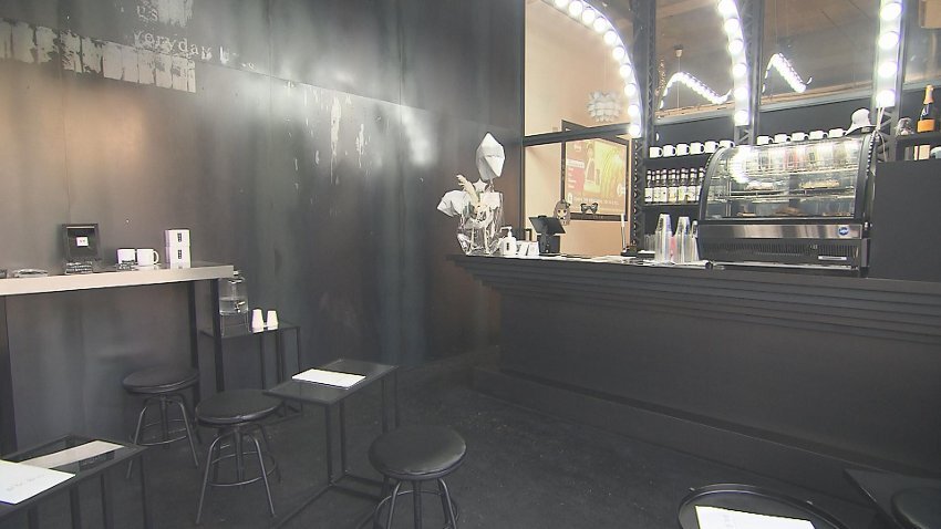 DOLLCAFE2.jpg