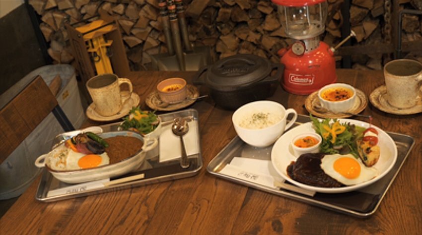 007 カフェメニュー カレー・ハンバーグ.jpg