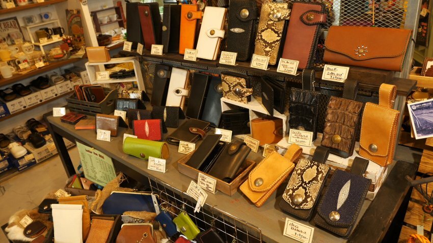革小物と雑貨のカフェ　SELECT Leather ＆ Cafe（金バク！2020年4月10日OA）