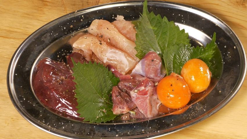 0003_鶏小屋 鶏マフィア.jpg