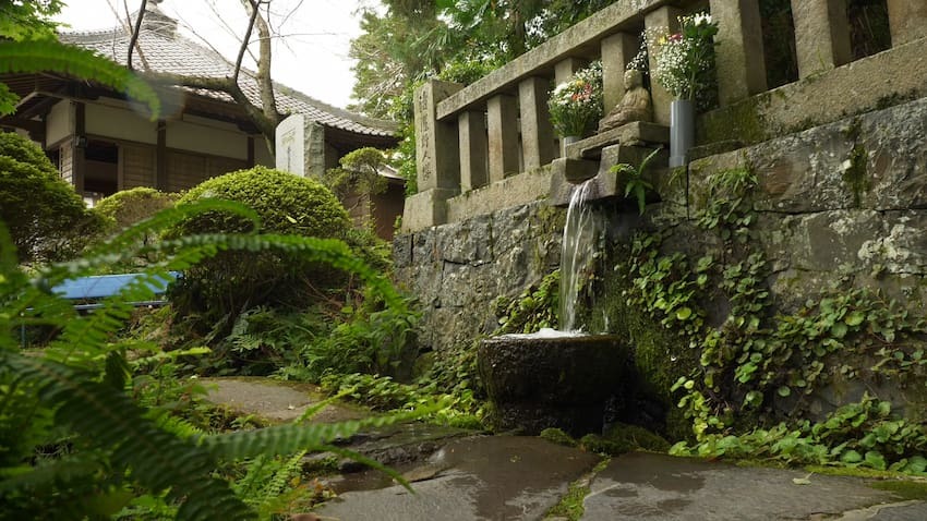 1021-4-04八十場の霊泉
