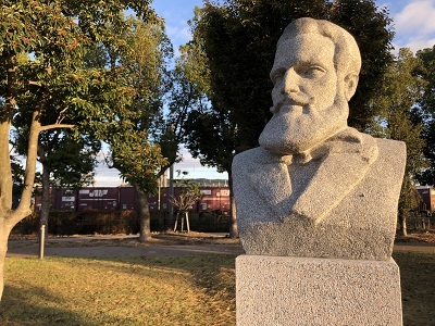 12018