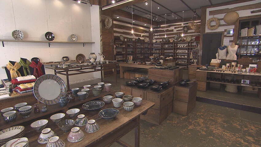 器の専門店に突撃！！まさかの出会いに思わず購入！？…くらしのギャラリー本店（金バク！2022年 12月 2日OA）