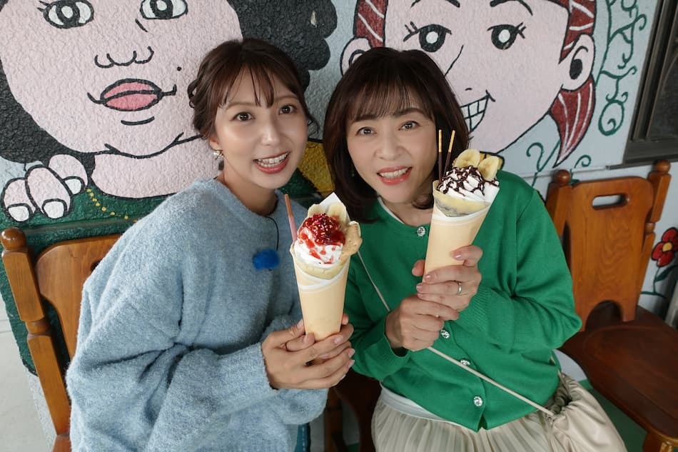 ３