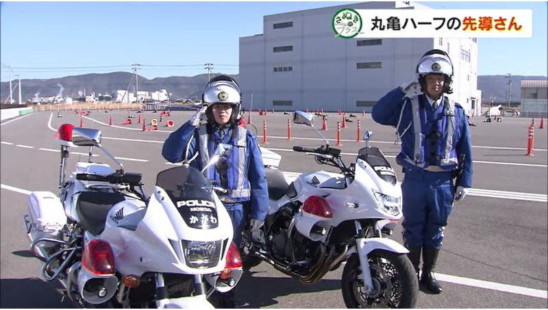 さぬプラ　丸亀ハーフ先導白バイ15