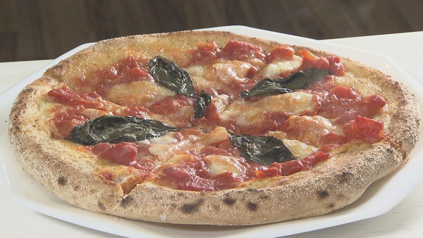 イタリア帰りの店主自慢の本場イタリア絶品パスタとピザを堪能！…カフェ＆ジェラート「ロベルト・ウノ」（金バク！2020年5月29日OA）