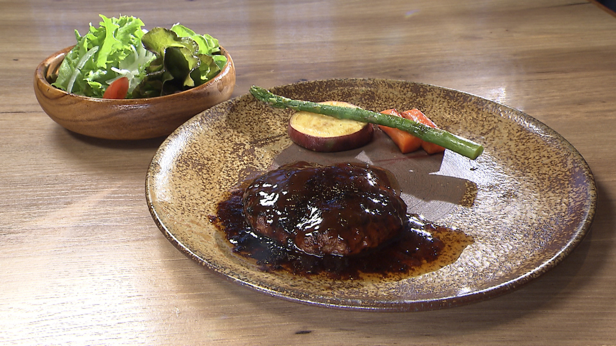 まるでアトラクション？火柱が上がる地元産の極上肉を使った絶品ハンバーグに感動！…鉄板焼 一本松（金バク！2026年10月30日OA）